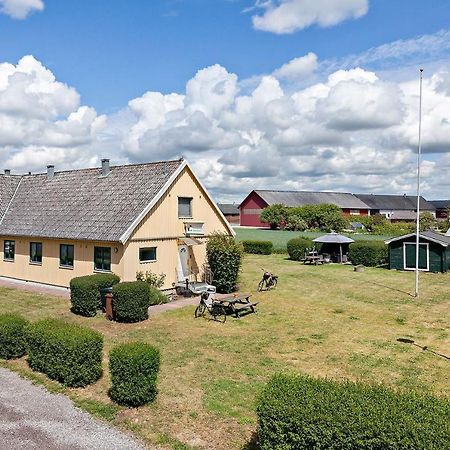 Bruksparkens Hostel Vellinge Buitenkant foto