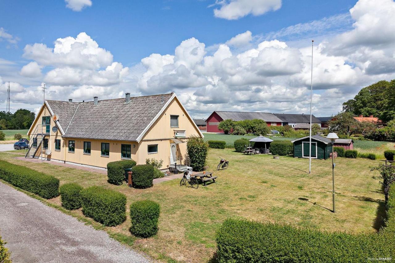 Bruksparkens Hostel Vellinge Buitenkant foto